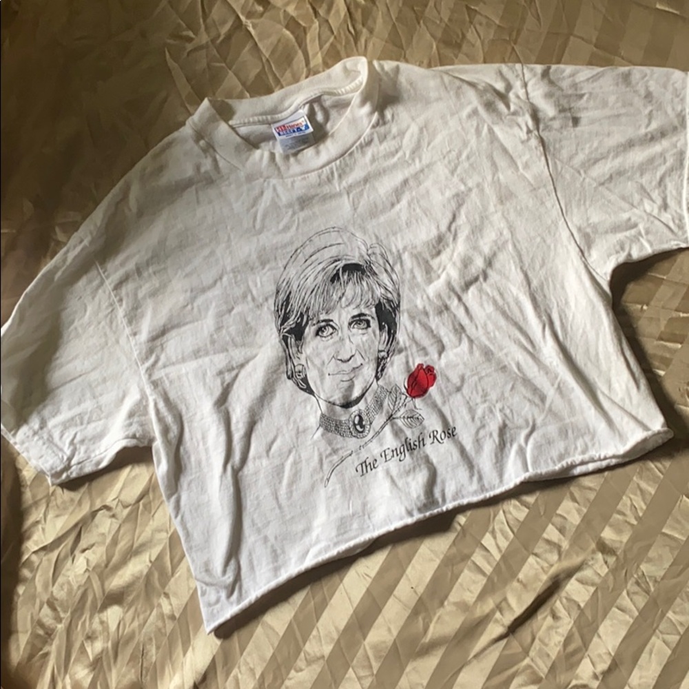 Princess Diana cropped white tee